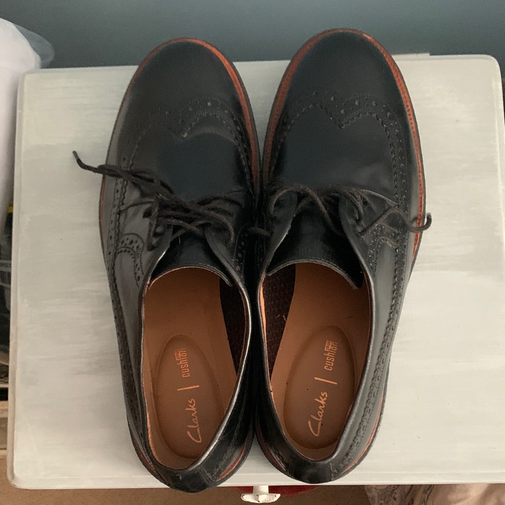 Clarks Black  Men's Derbys with Brogue Accents - Picture 10 of 10